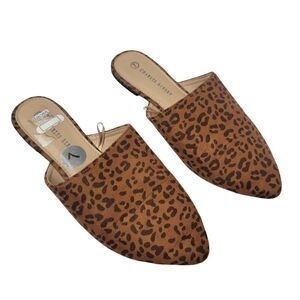 𝅺CHEETAH Slip On Vegan Suede CHARLES ALBERT Courtney Women’s Size 7
